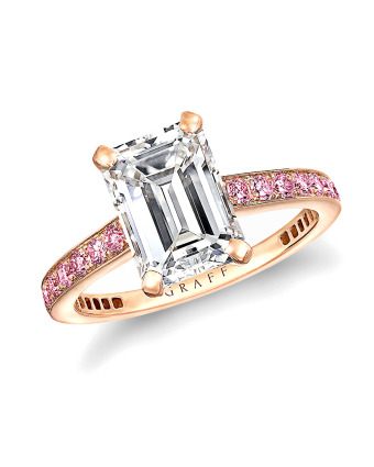 Кольцо для помолвки Graff Flame Emerald Cut Diamond Engagement Ring EPVP01
