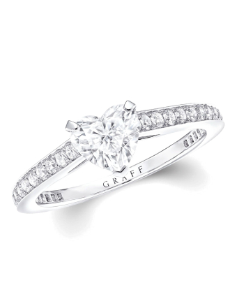 Кольцо для помолвки Graff Flame Heart Shape Diamond Engagement Ring HPV01