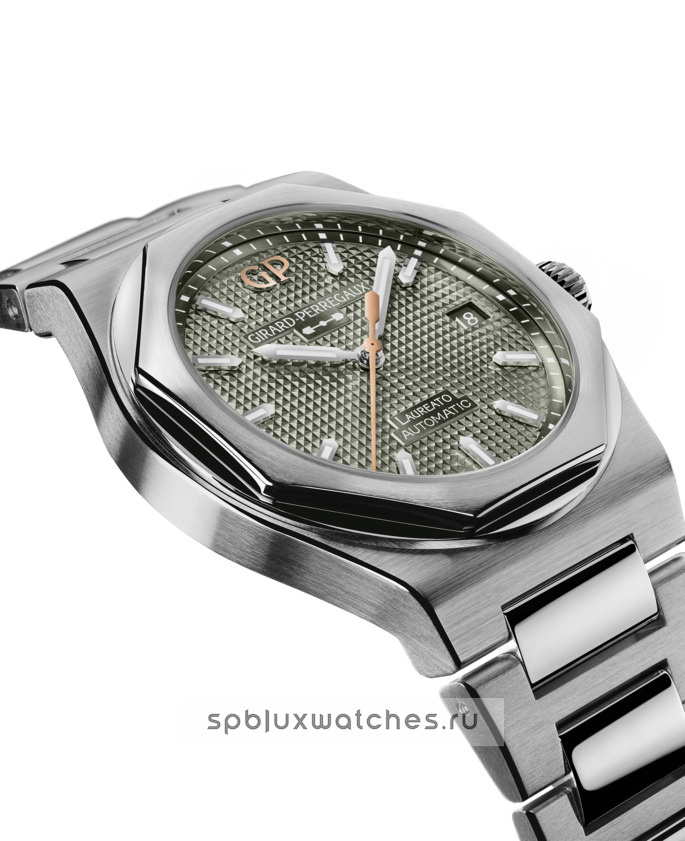 Girard Perregaux Laureato 38 mm Sage Green 81005-11-3407-1CM