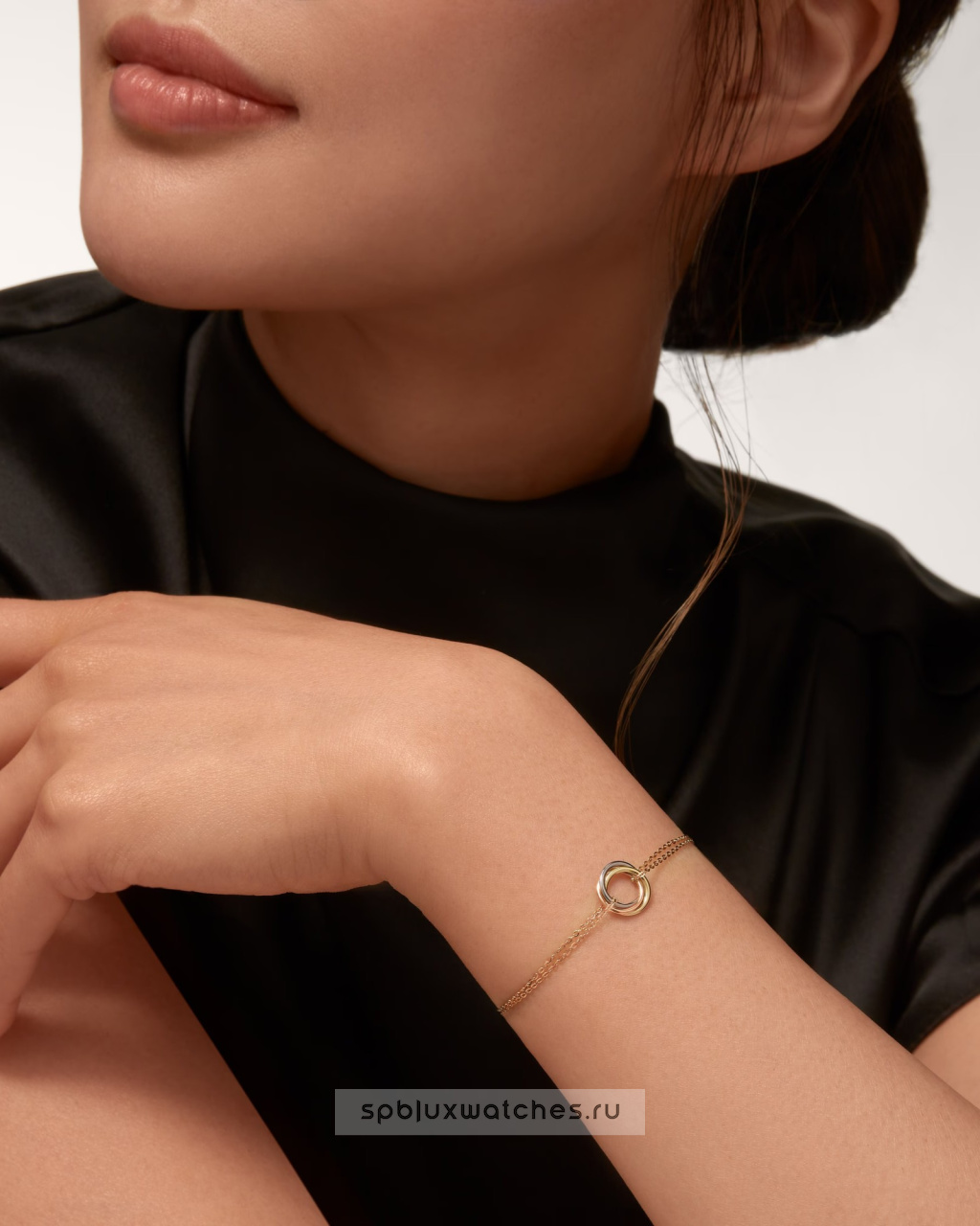 Браслет Cartier Trinity On Chain Bracelet B6068115