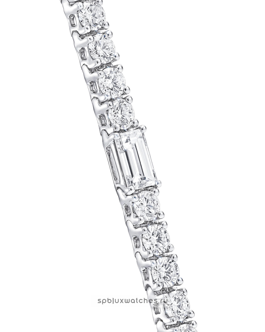 Браслет Graff Classic Graff Round and Emerald Cut Diamond Bracelet RGB020