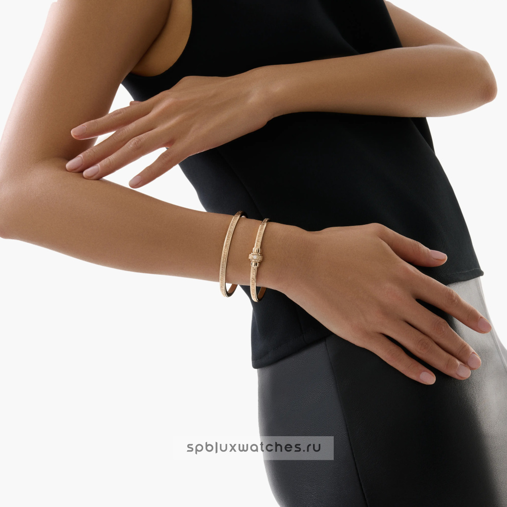 Браслет Piaget Possession "Decor Palace" Bangle Bracelet G36PP200