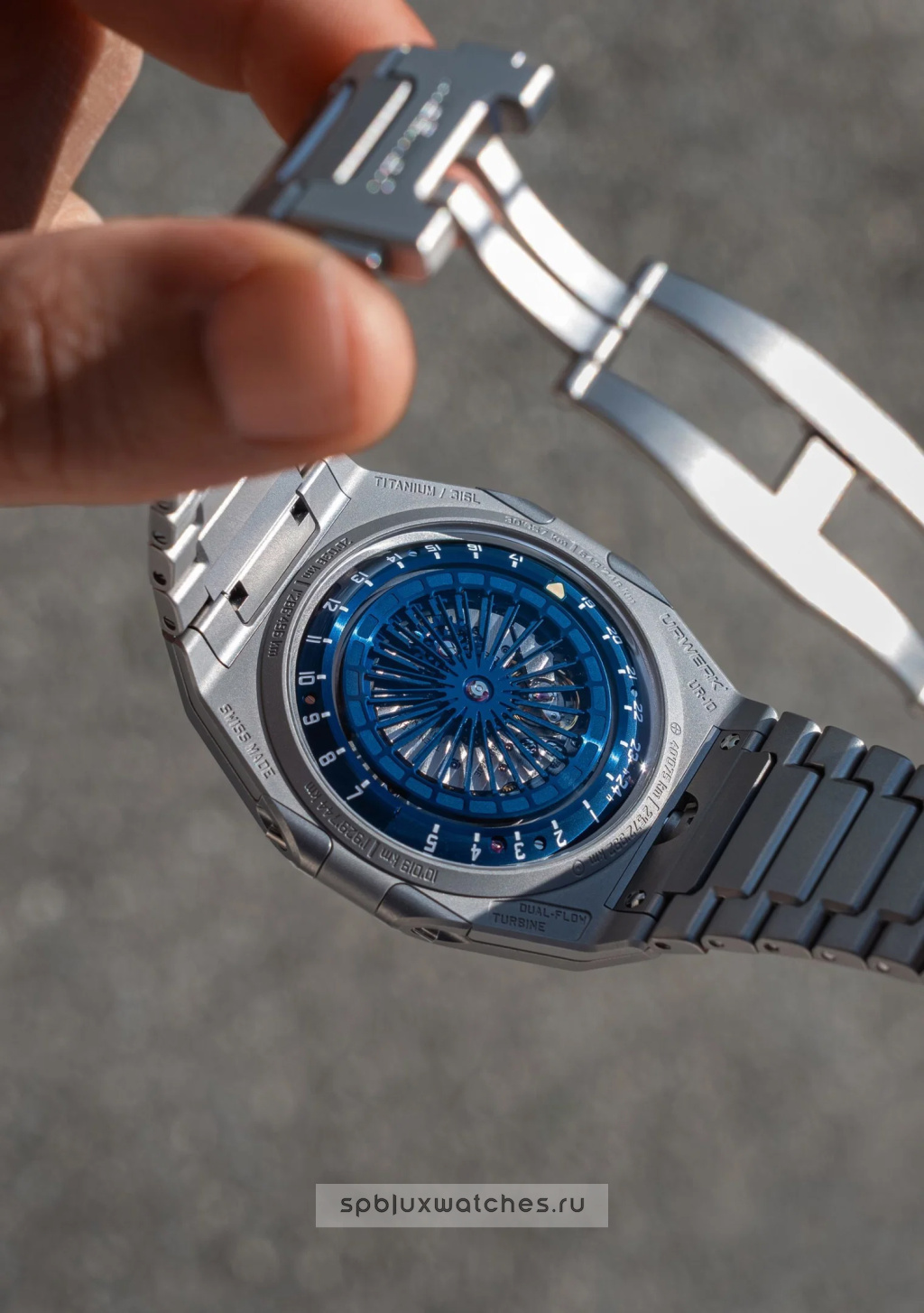 Urwerk Special Projects UR-10 SpaceMeter Blue Final Edition 45.4 x 44 mm