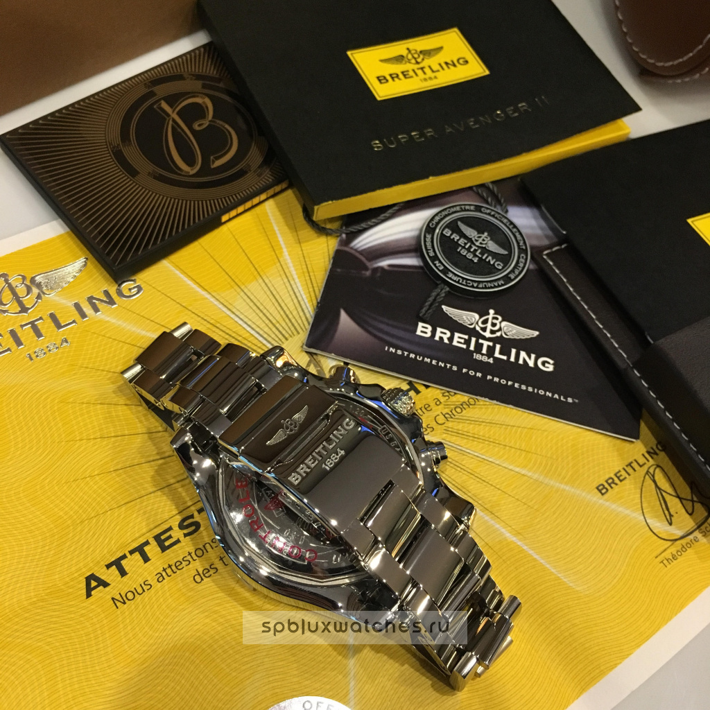 Breitling Super Avenger II 48 mm A1337111/C871/168A