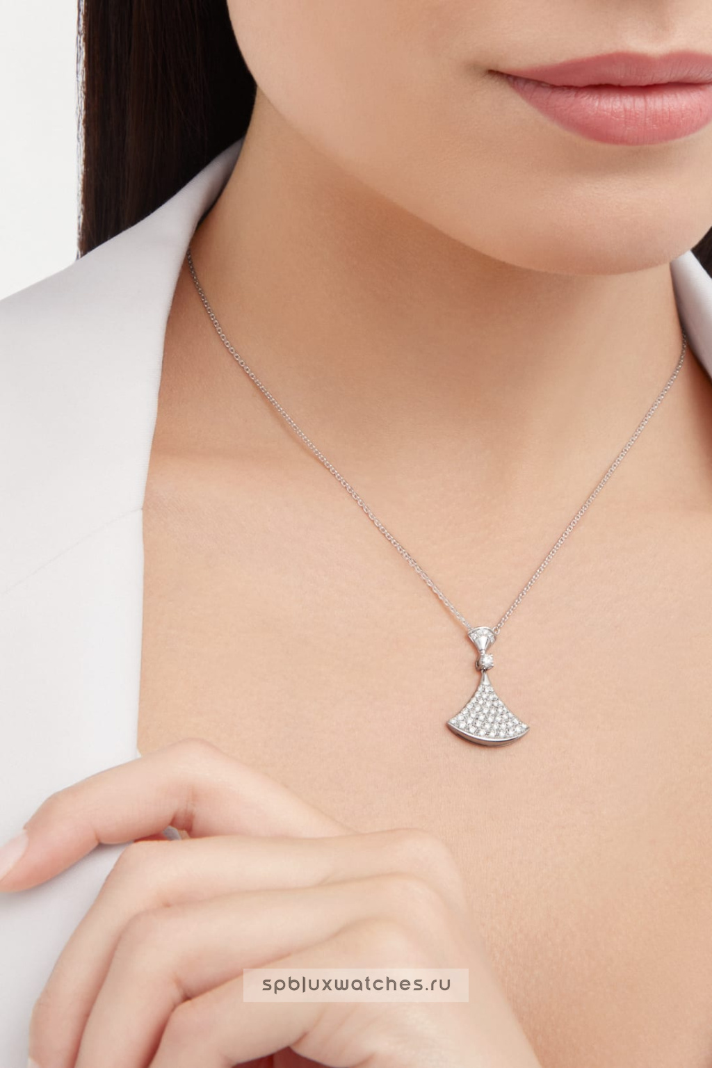 Подвеска Bvlgari Divas' Dream Pendant Necklace 350066