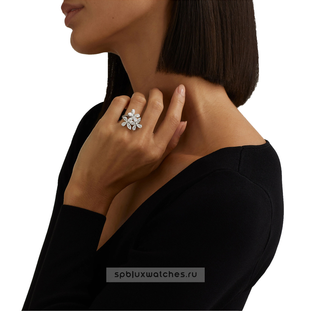 Кольцо Graff Triple Classic Butterfly Diamond Ring RGR862