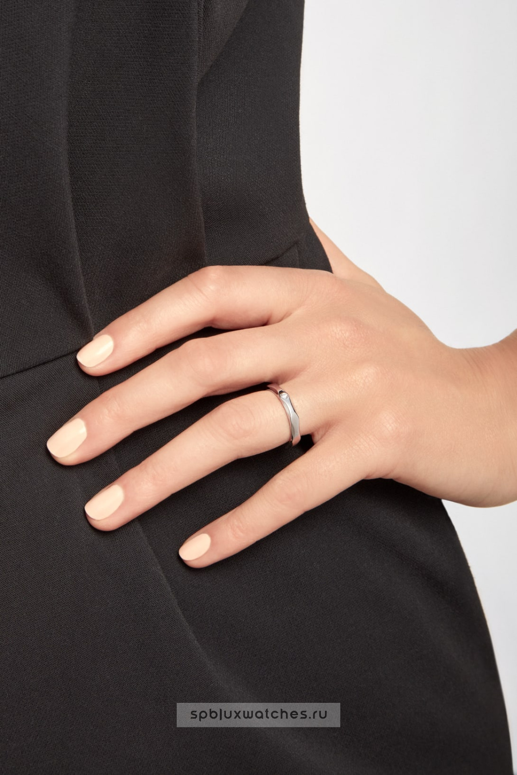 Обручальное кольцо Bvlgari Infinito Wedding Band 351935