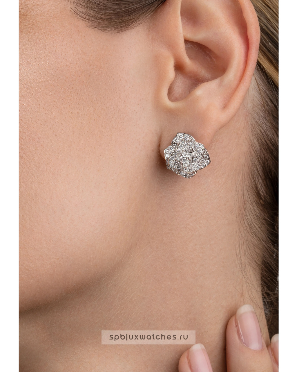 Серьги Piaget Rose Earrings G38U0072