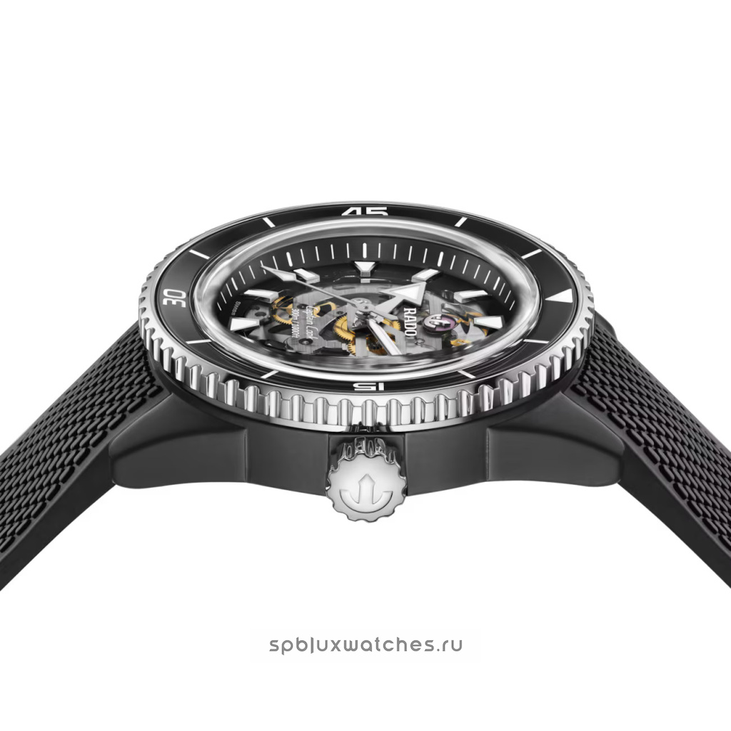 Rado Captain Cook High-Tech Ceramic Skeleton 43 mm R32129168