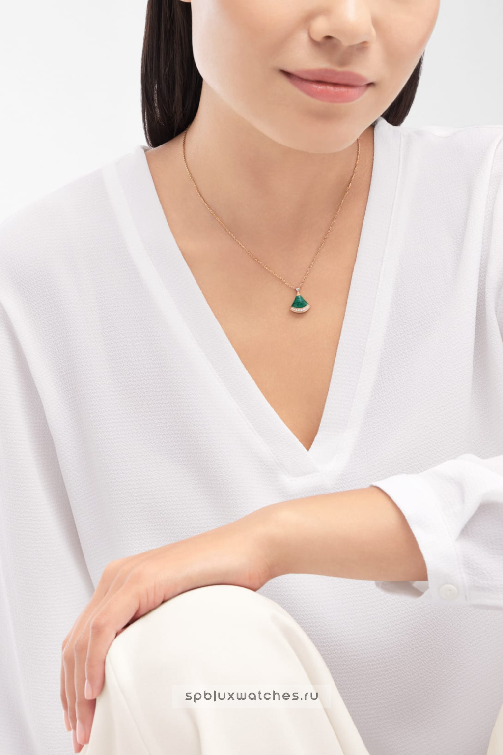 Подвеска Bvlgari Divas' Dream Pendant Necklace 361252