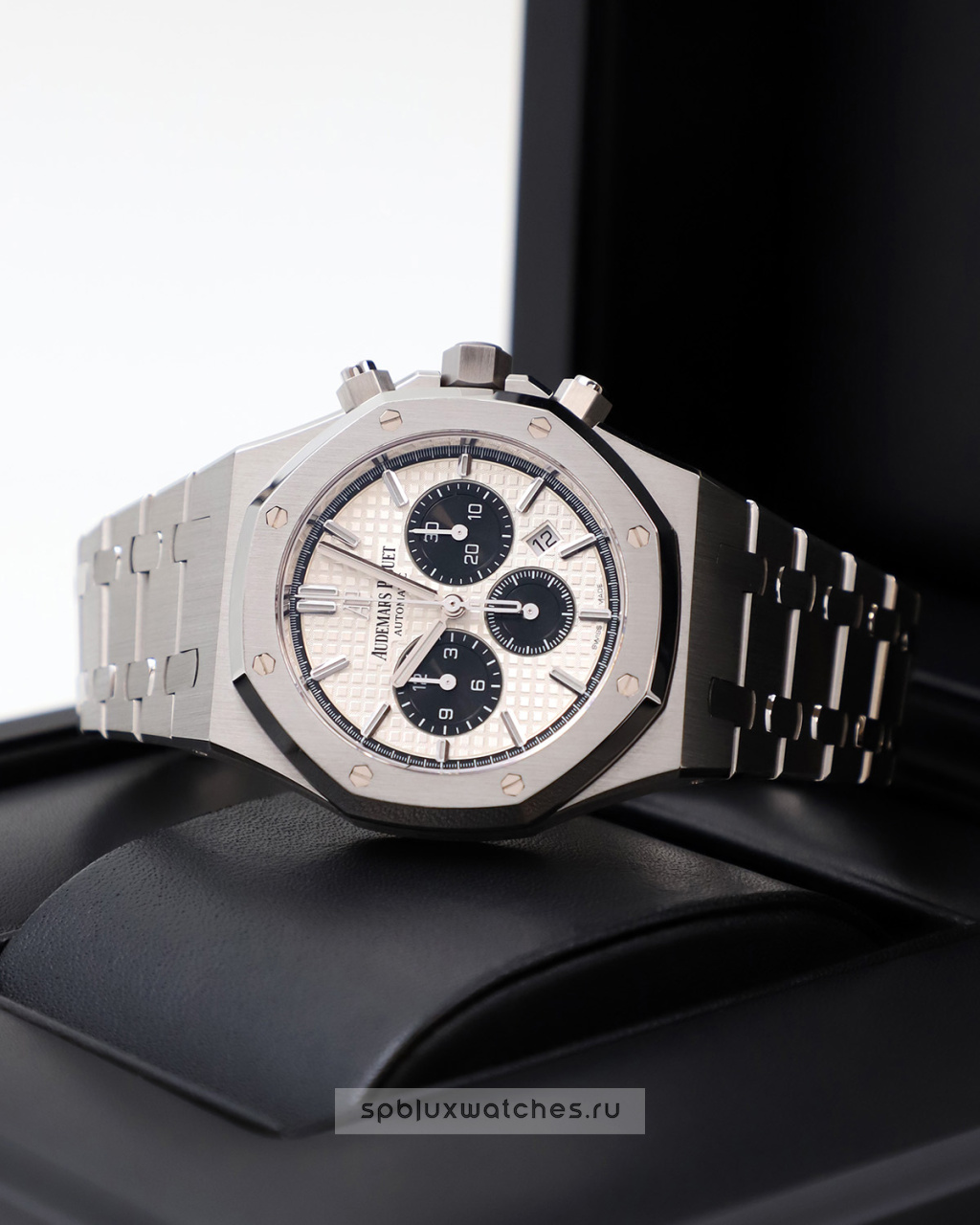 Audemars Piguet Royal Oak Selfwinding Chronograph "Panda" 41 mm 26331ST.OO.1220ST.03