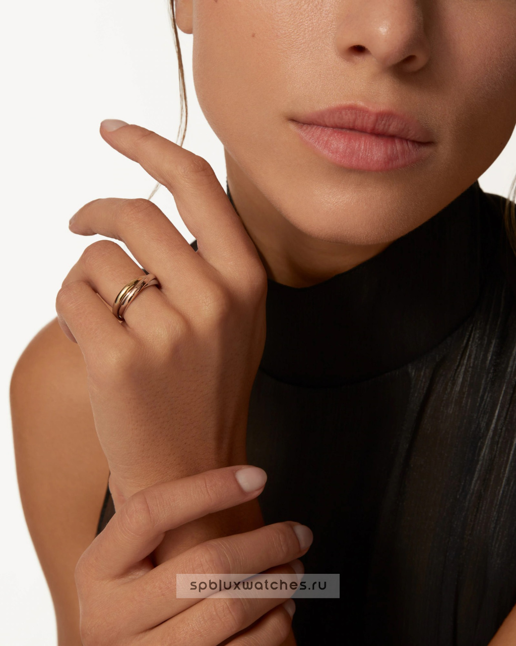 Кольцо Cartier Trinity Ring Small Model B4235100