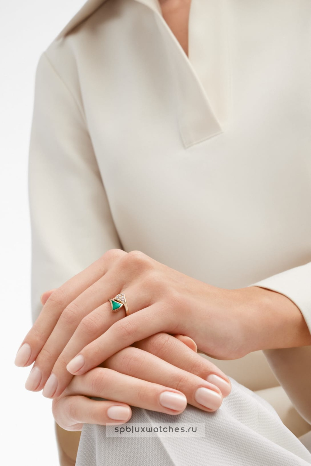 Кольцо Bvlgari Divas' Dream Ring 356448