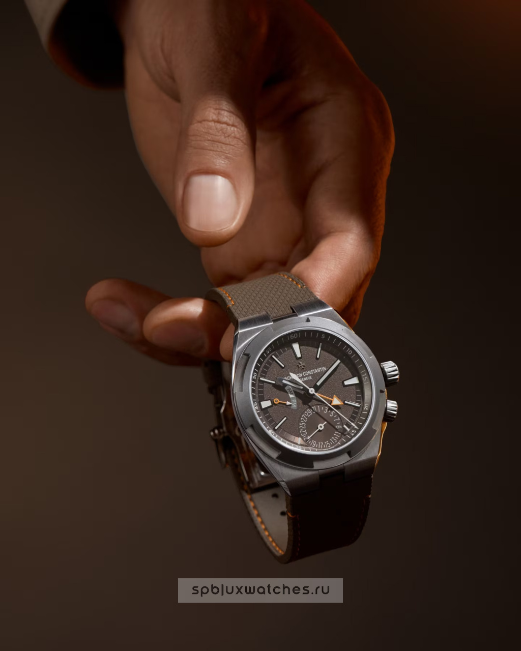 Vacheron Constantin Overseas Dual Time Cardinal Points - South 41 mm 7930V/210T-H072