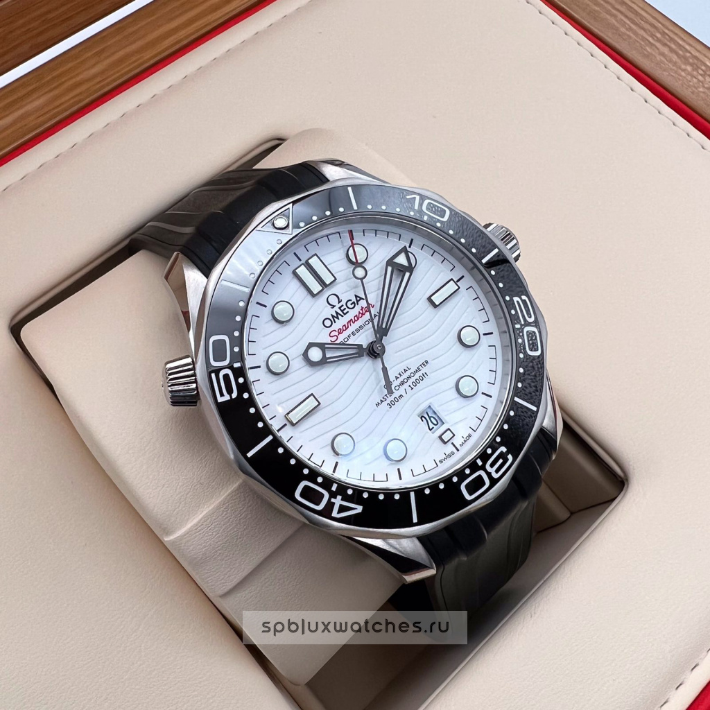 Omega Seamaster Diver 300M Co-Axial Master Chronometer 210.32.42.20.04.001