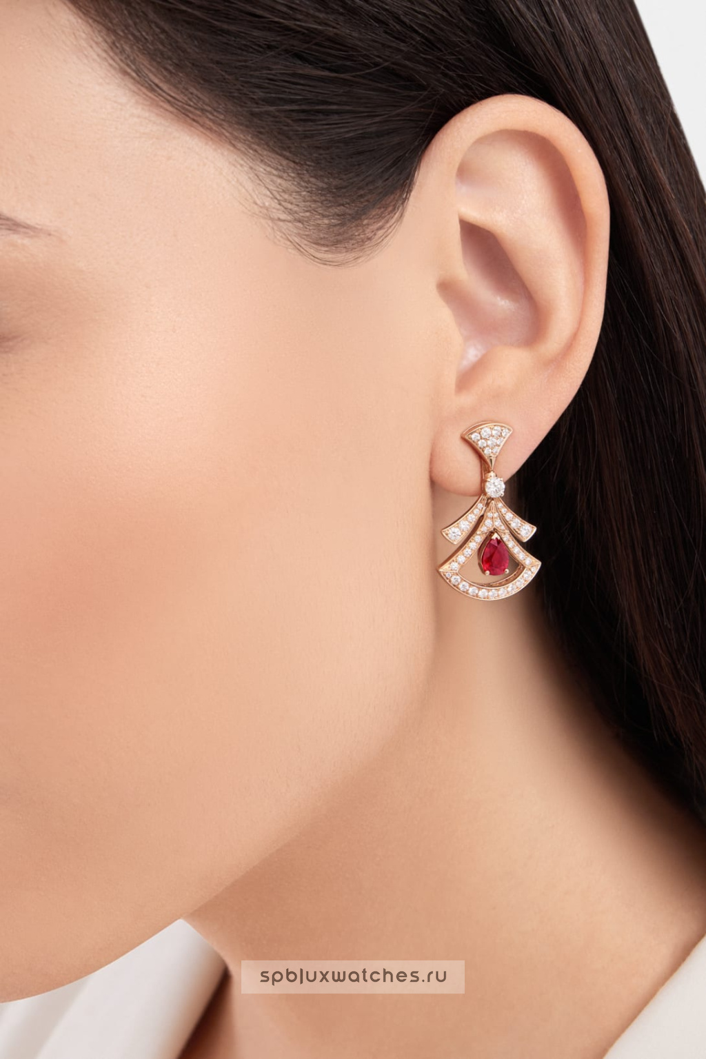 Серьги Bvlgari Divas’ Dream Earrings 356954