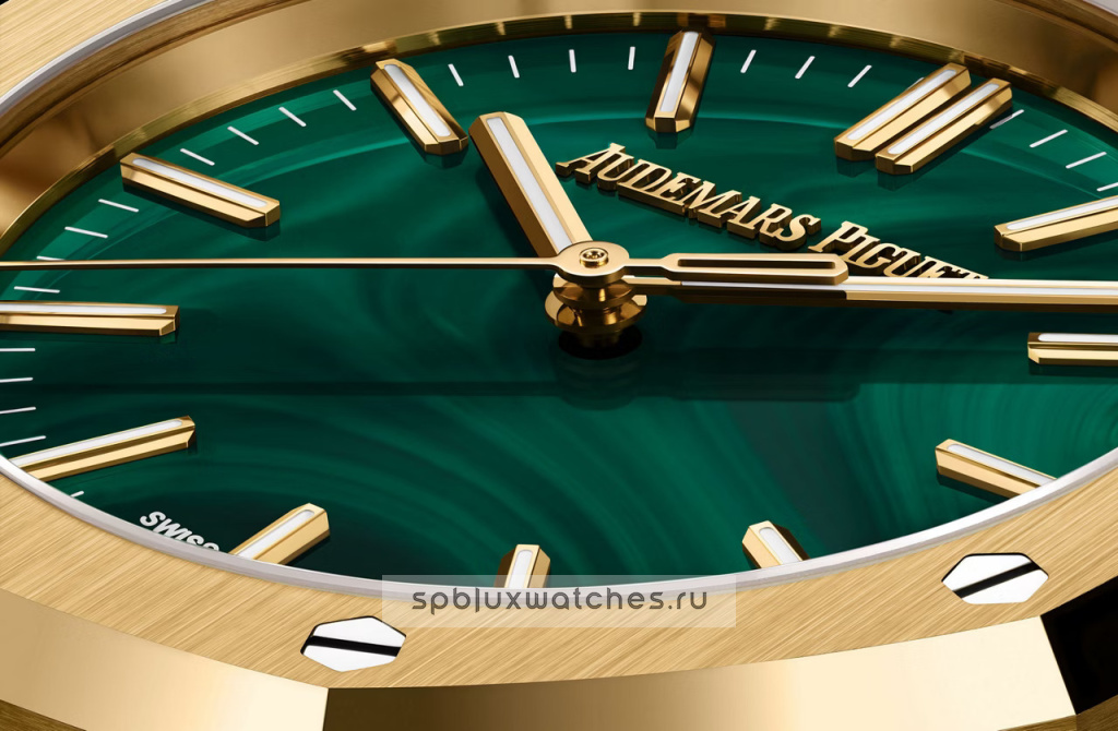 Audemars Piguet Royal Oak Selfwinding 37 mm 15553BA.OO.1356BA.04