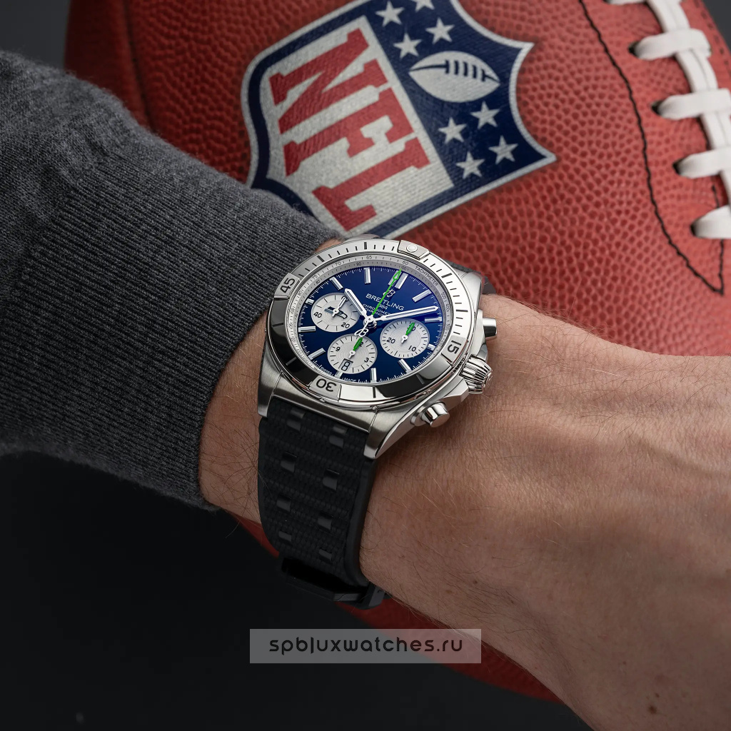 Breitling Chronomat B01 42 mm NFL Seattle Seahawks Edition AB01342B1C4S1