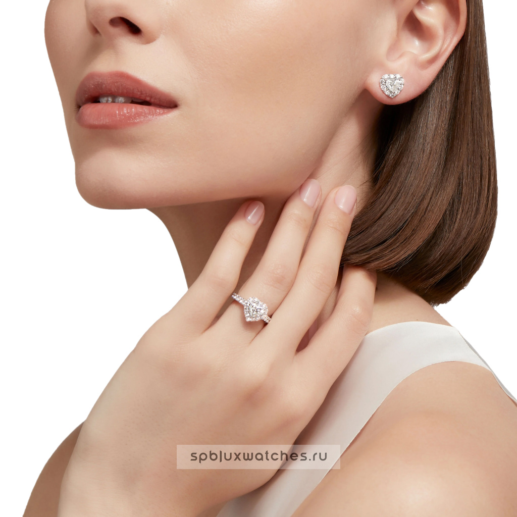 Пусеты Graff Icon Heart Shape Diamond Stud Earrings RGE1349