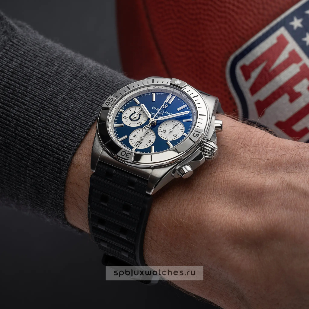 Breitling Chronomat B01 42 mm NFL Indianapolis Colts Edition AB01342B1C2S1