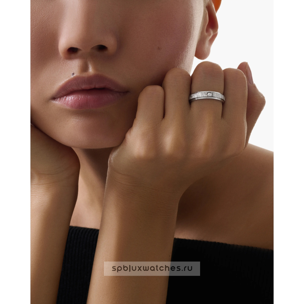 Кольцо Piaget Possession "Decor Palace" Ring G34P8K00