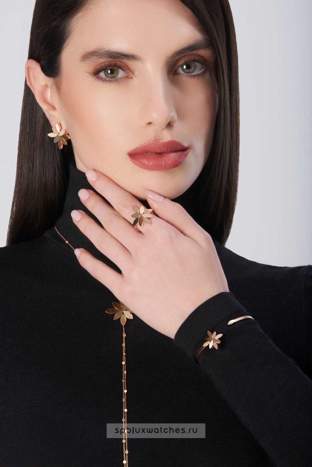 Кольцо Pasquale Bruni Ghirlanda Luce Di Loto Ring 16693R