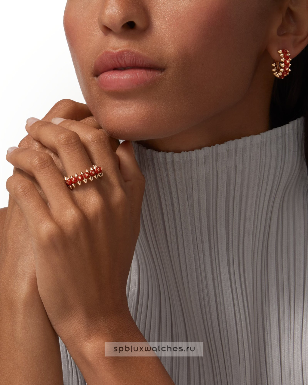 Серьги Cartier Clash de Cartier Agate Earrings B8301541
