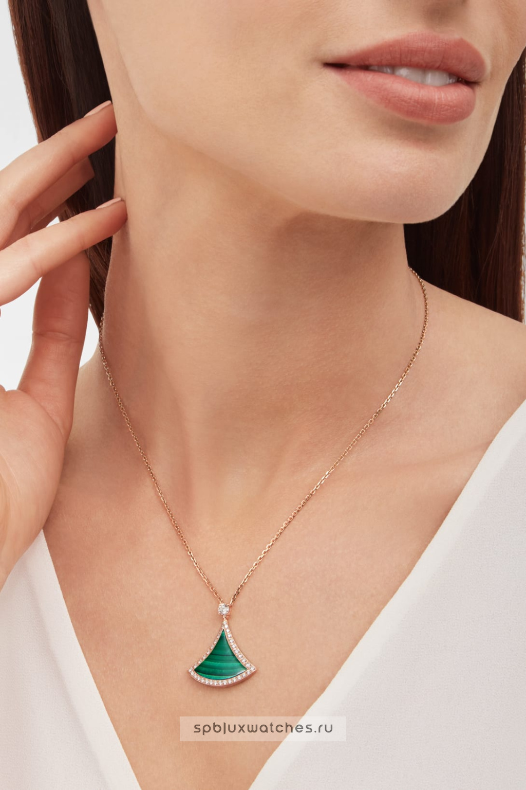 Подвеска Bvlgari Divas' Dream Pendant Necklace 358893