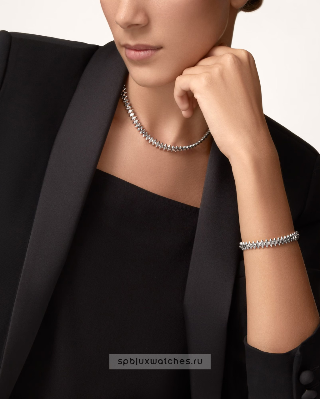 Колье Cartier Clash de Cartier Flexible Necklace Medium Model N7424408