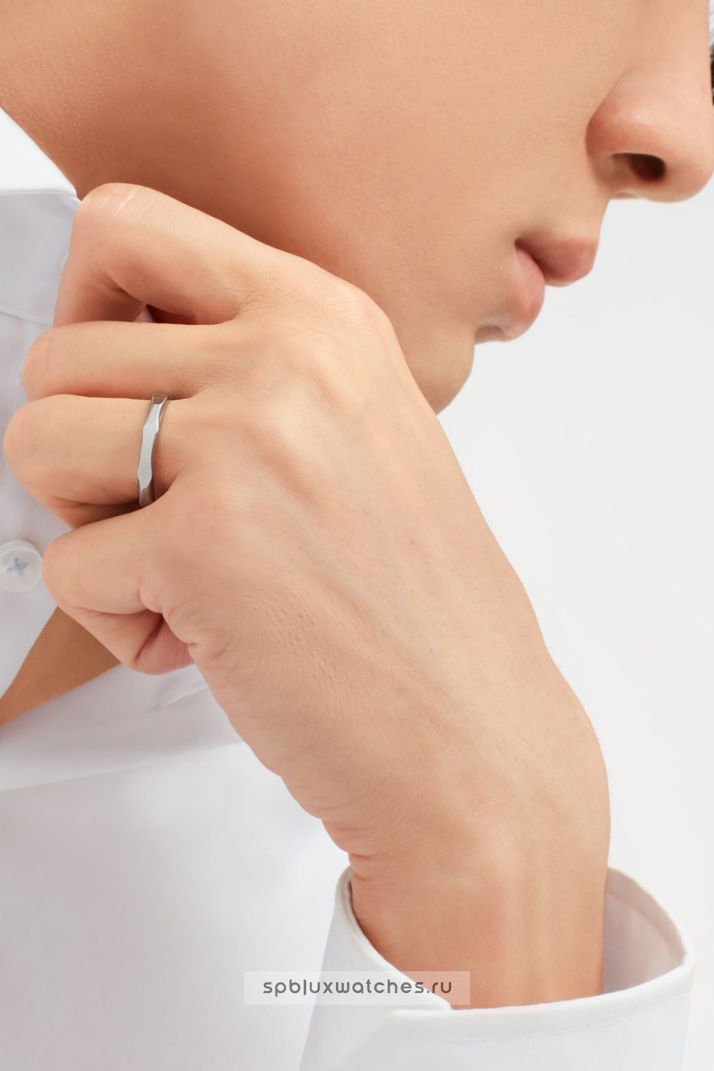 Обручальное кольцо Bvlgari Infinito Wedding Band 357281