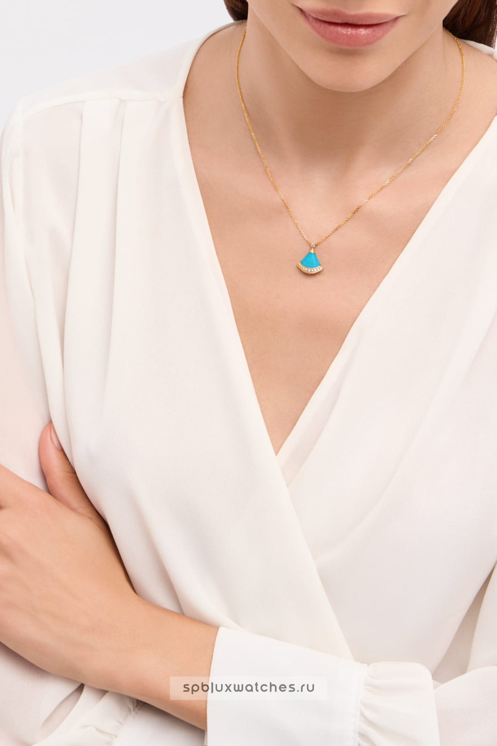 Подвеска Bvlgari Divas’ Dream Pendant Necklace 361440