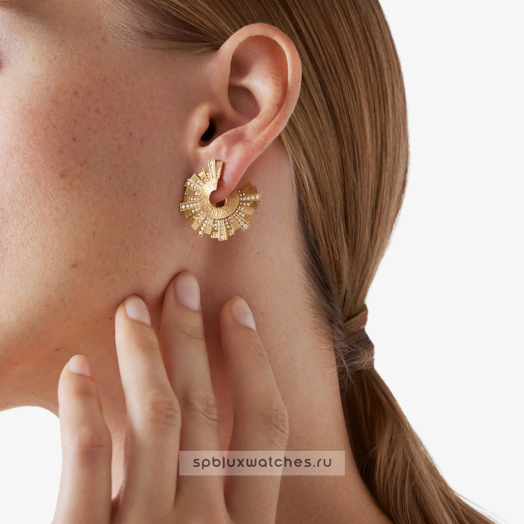 Серьги Piaget Sunlight "Decor Palace" Earrings G38RA200