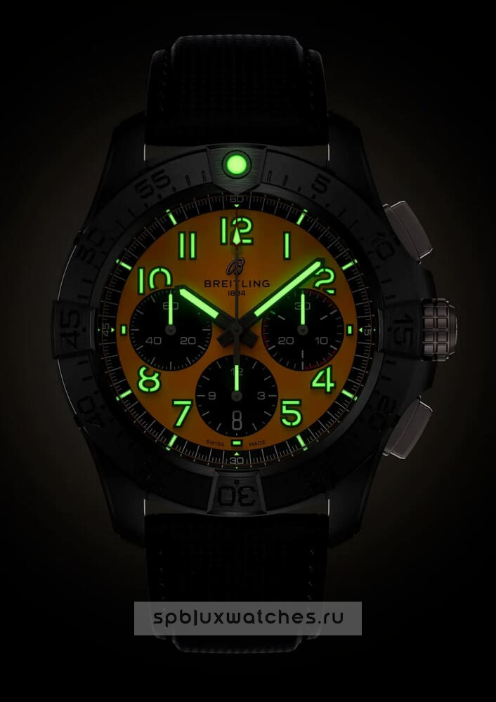 Breitling Avenger B01 Chronograph Night Mission 44 mm SB0147101I1X2