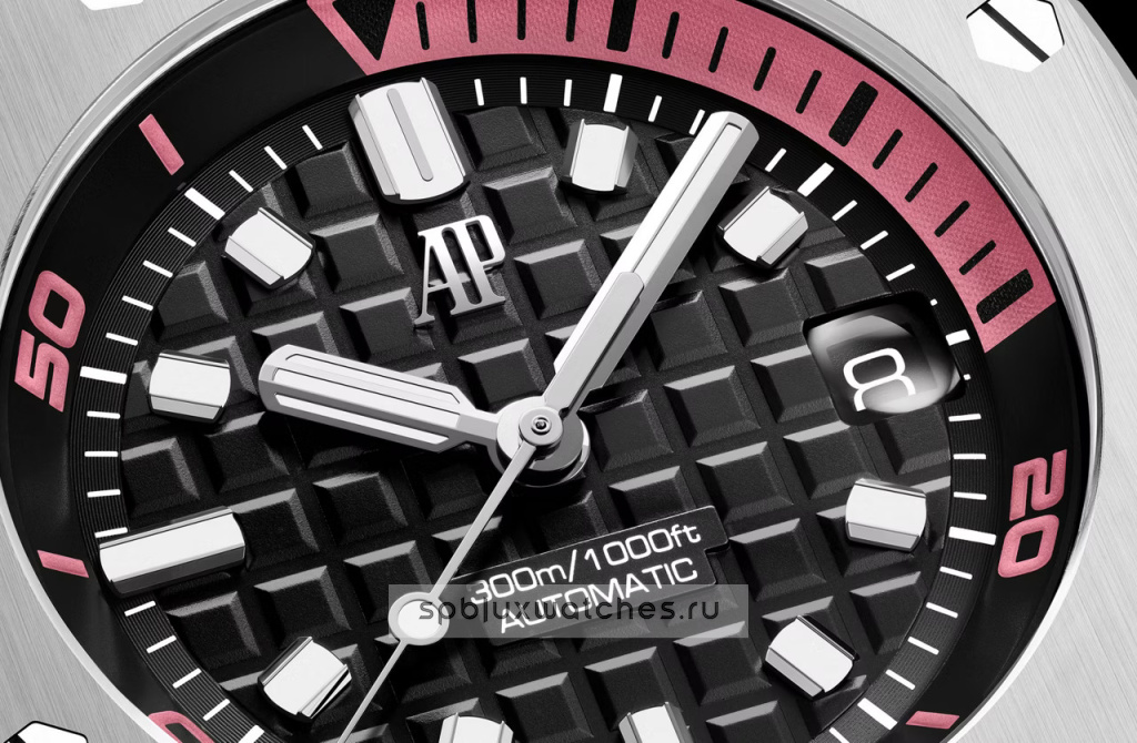 Audemars Piguet Royal Oak Offshore Selfwinding Diver 42 mm 15720ST.OO.A010CA.01