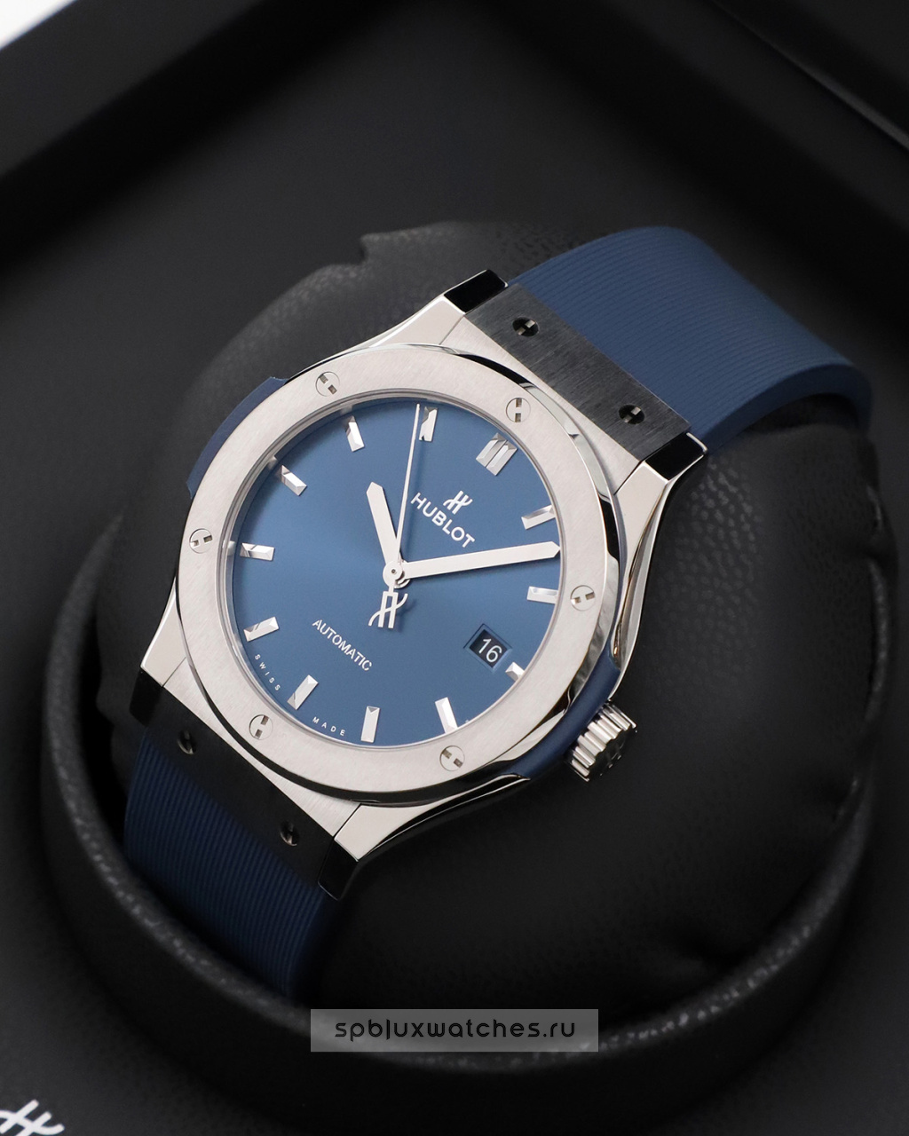 Hublot Classic Fusion Titanium Blue 42 mm 542.NX.7170.RX