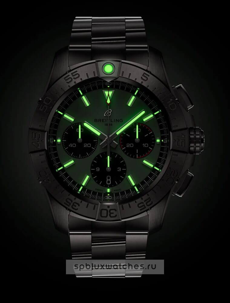 Breitling Avenger B01 Chronograph 44 mm AB0147101L1A1