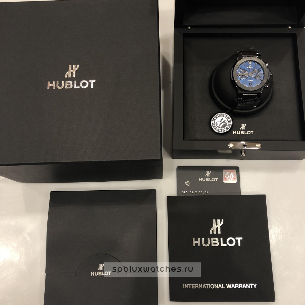 Hublot Classic Fusion Chronograph Ceramic Blue Bracelet 45 mm 520.CM.7170.CM