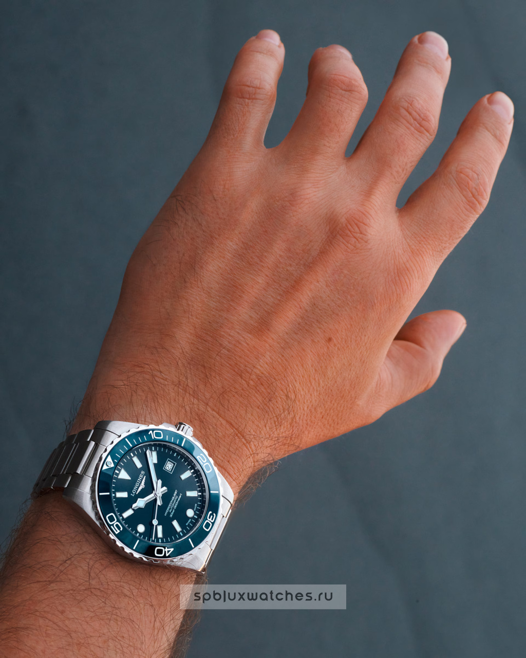Longines HydroConquest 42 mm L3.788.4.96.6