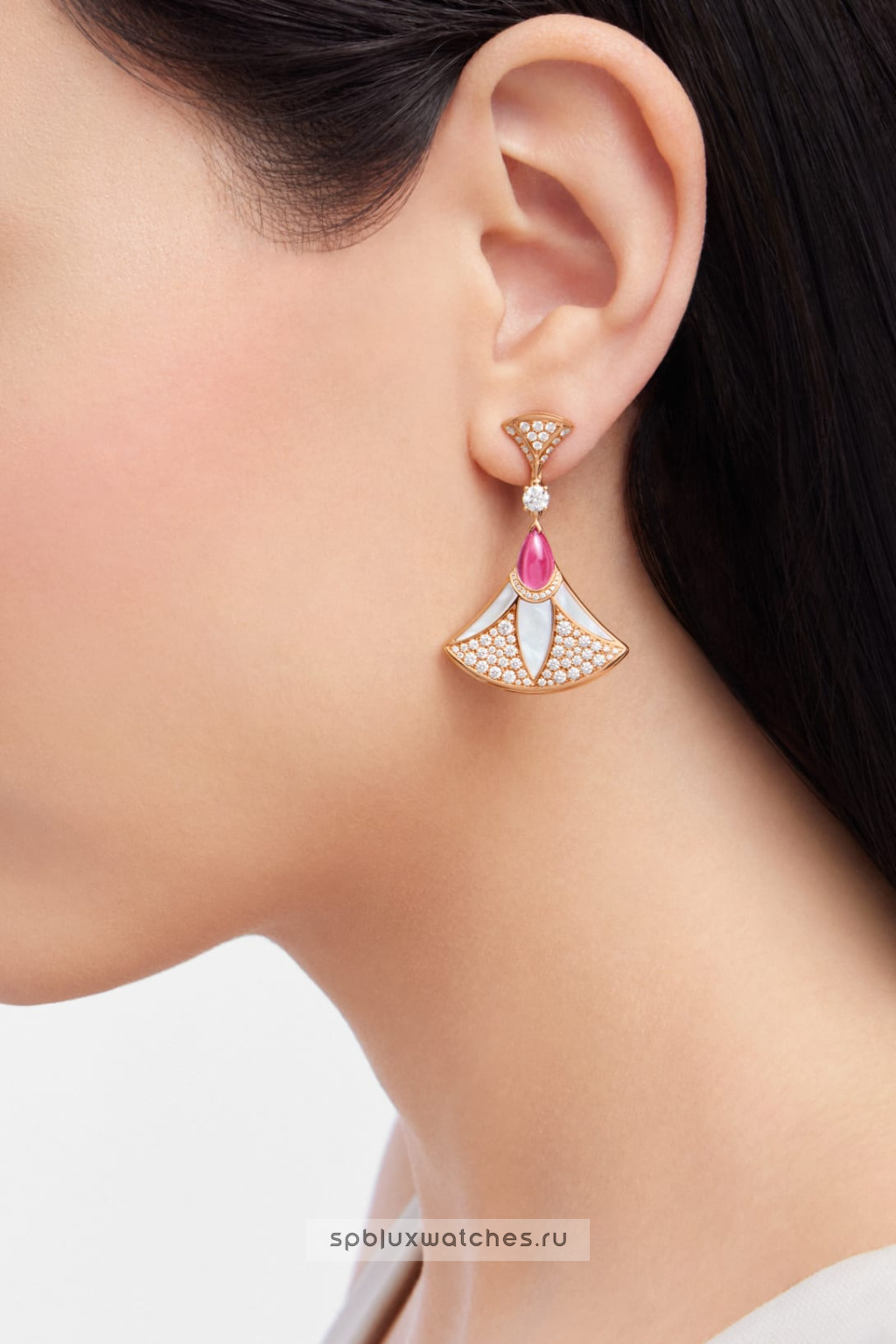 Серьги Bvlgari Divas' Dream Earrings 360699