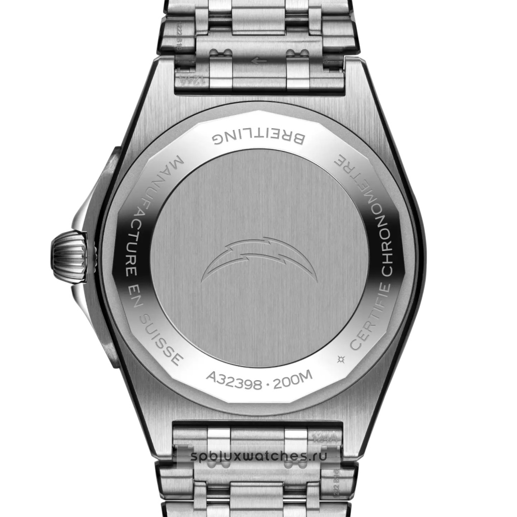 Breitling Chronomat Automatic GMT 40 mm NFL Los Angeles Chargers Edition A32398C41C1A1