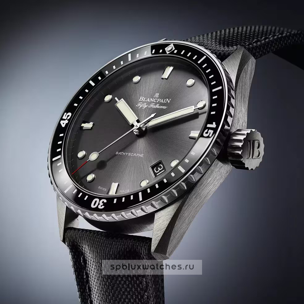 Blancpain Fifty Fathoms Bathyscaphe 43 mm 5000 1110 B52A