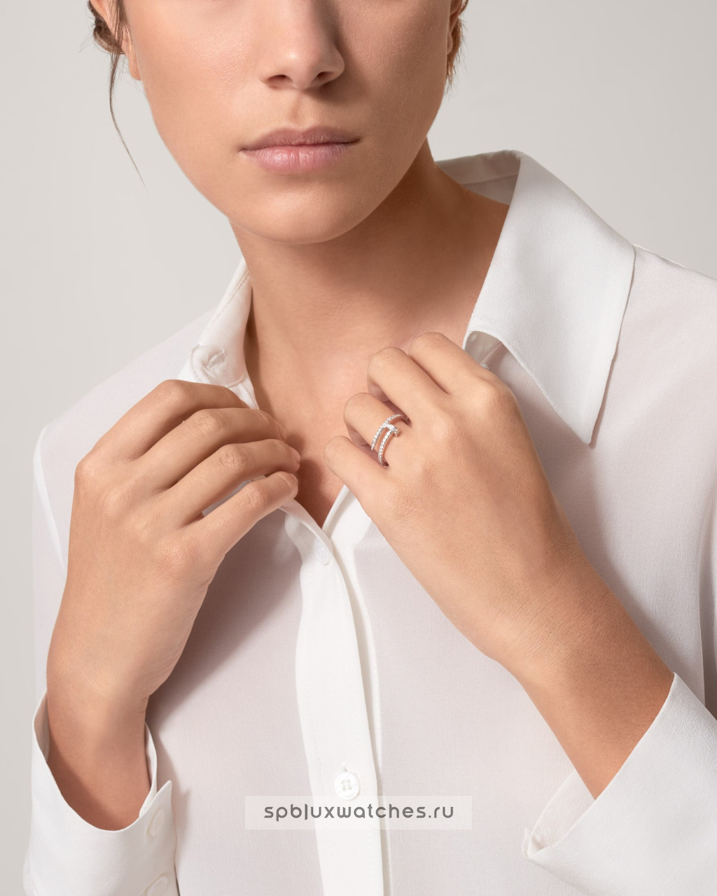Кольцо Cartier Juste un Clou Half-Paved Ring Small Model B4231600