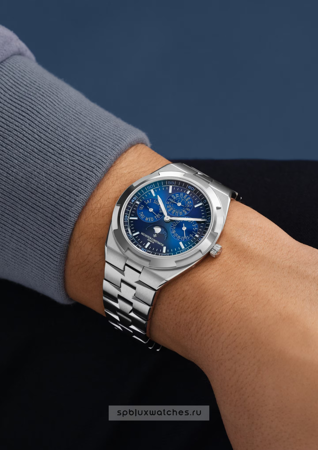 Vacheron Constantin Overseas Perpetual Calendar Ultra-Thin 41.5 mm 4300V/220G-B945