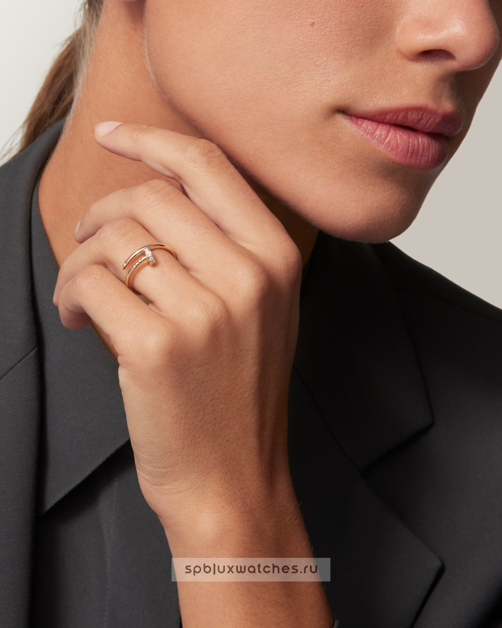 Кольцо Cartier Juste un Clou Diamonds Ring Small Model B4244800