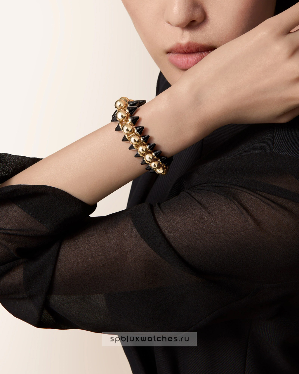 Браслет Cartier Clash de Cartier Flexible Bracelet Onyx Extra-Large Model N6732617