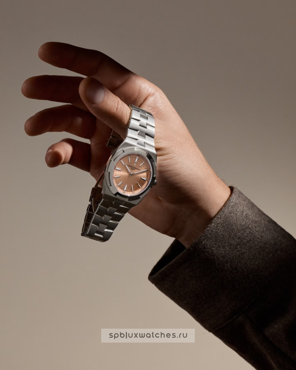 Vacheron Constantin Overseas Self-Winding Ultra-Thin 39.5 mm 2500V/220P-H028
