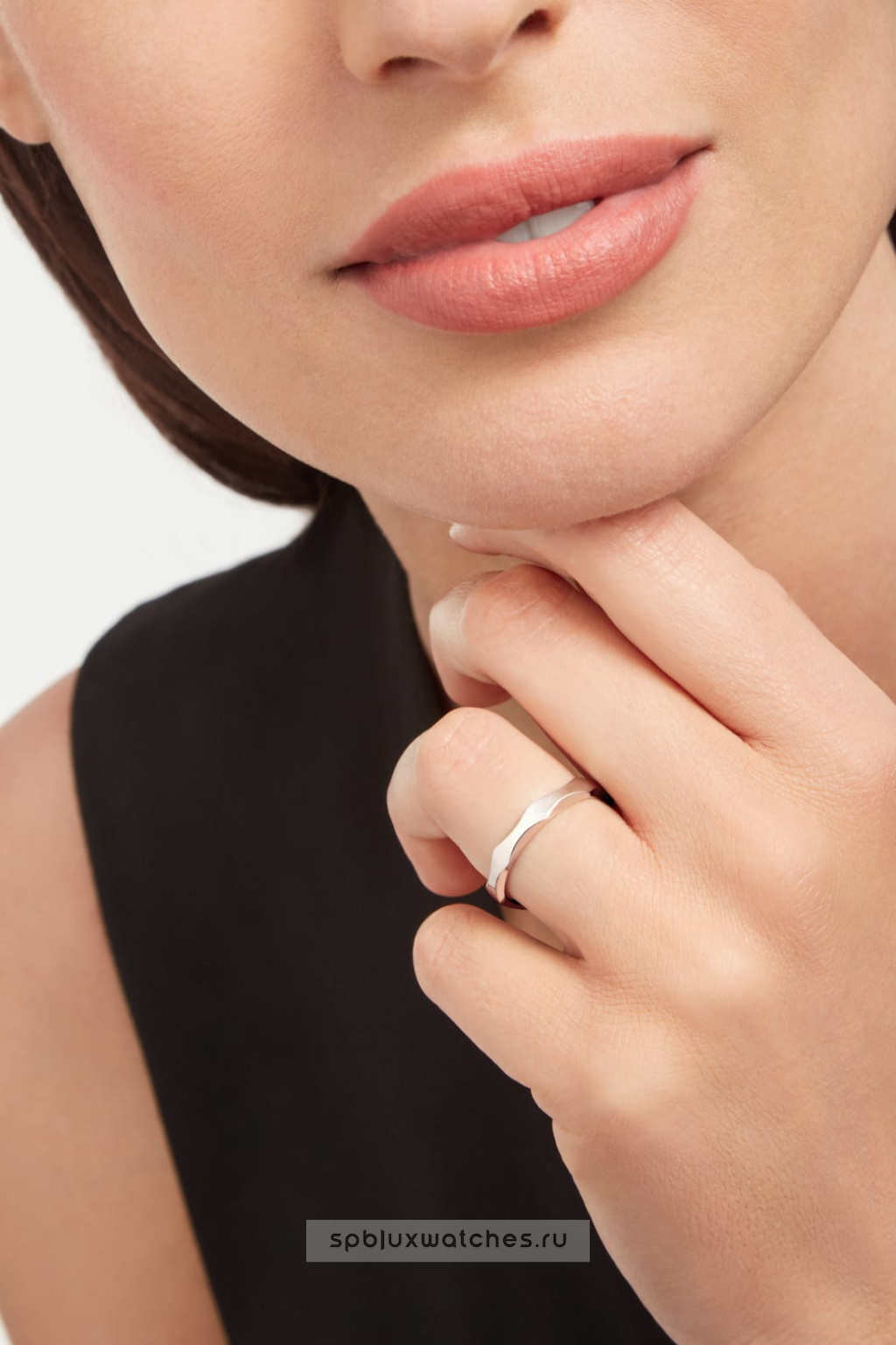 Обручальное кольцо Bvlgari Infinito Wedding Band 357281