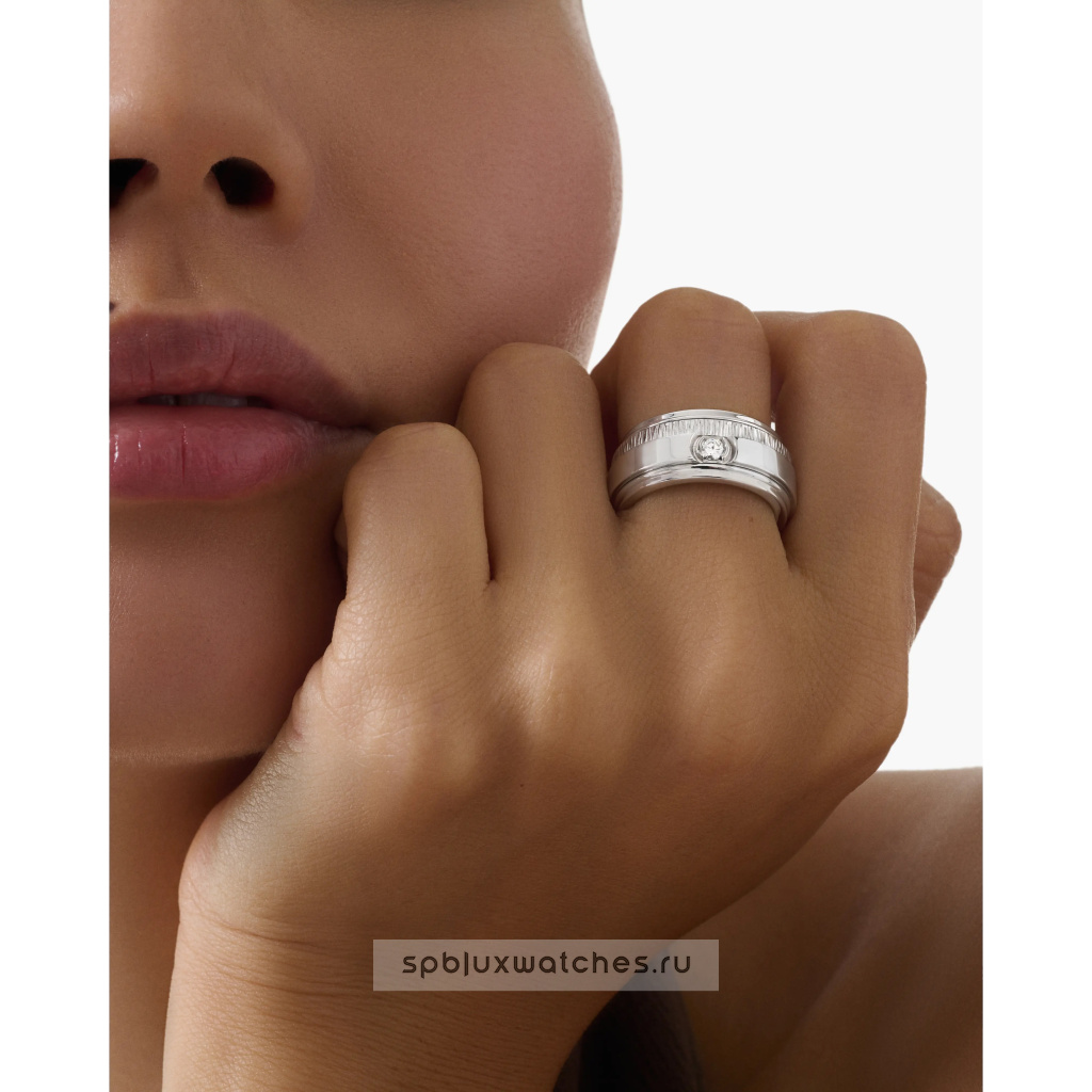 Кольцо Piaget Possession "Decor Palace" Ring G34P8N00