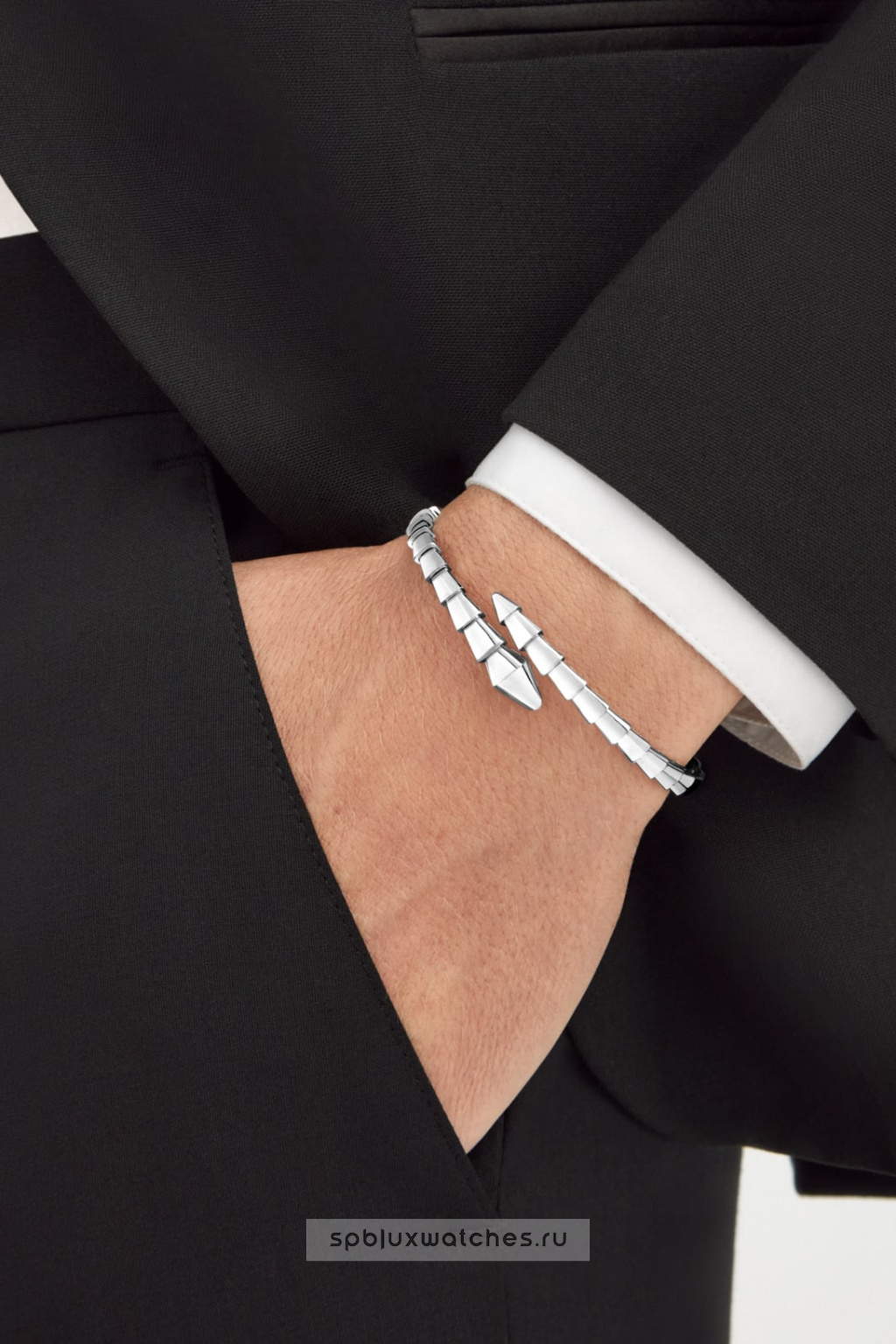 Браслет Bvlgari Serpenti Viper One-Coil Bracelet 360723