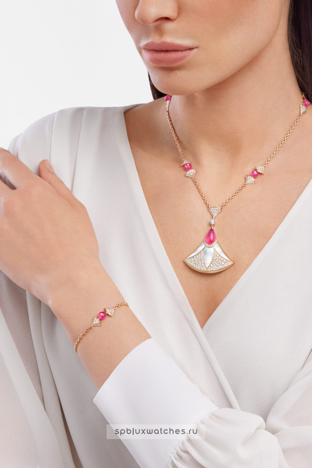 Подвеска Bvlgari Divas’ Dream Necklace 360700